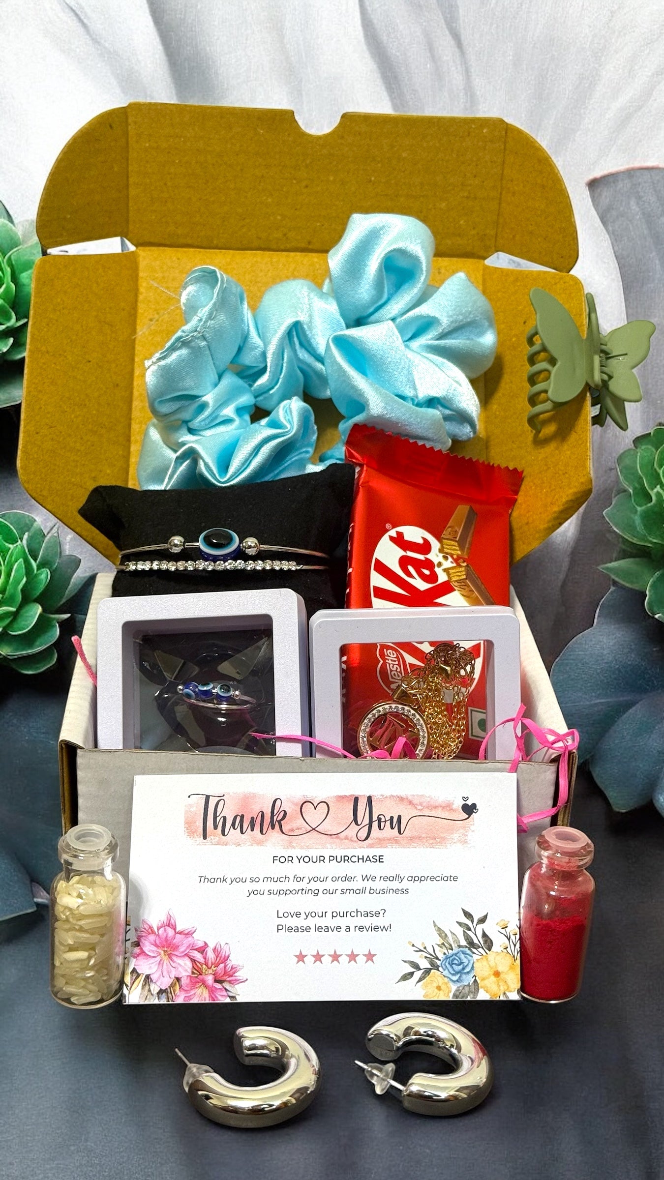 Paakhii Rakhi Celebration Gift Box for sisters – Limited Edition