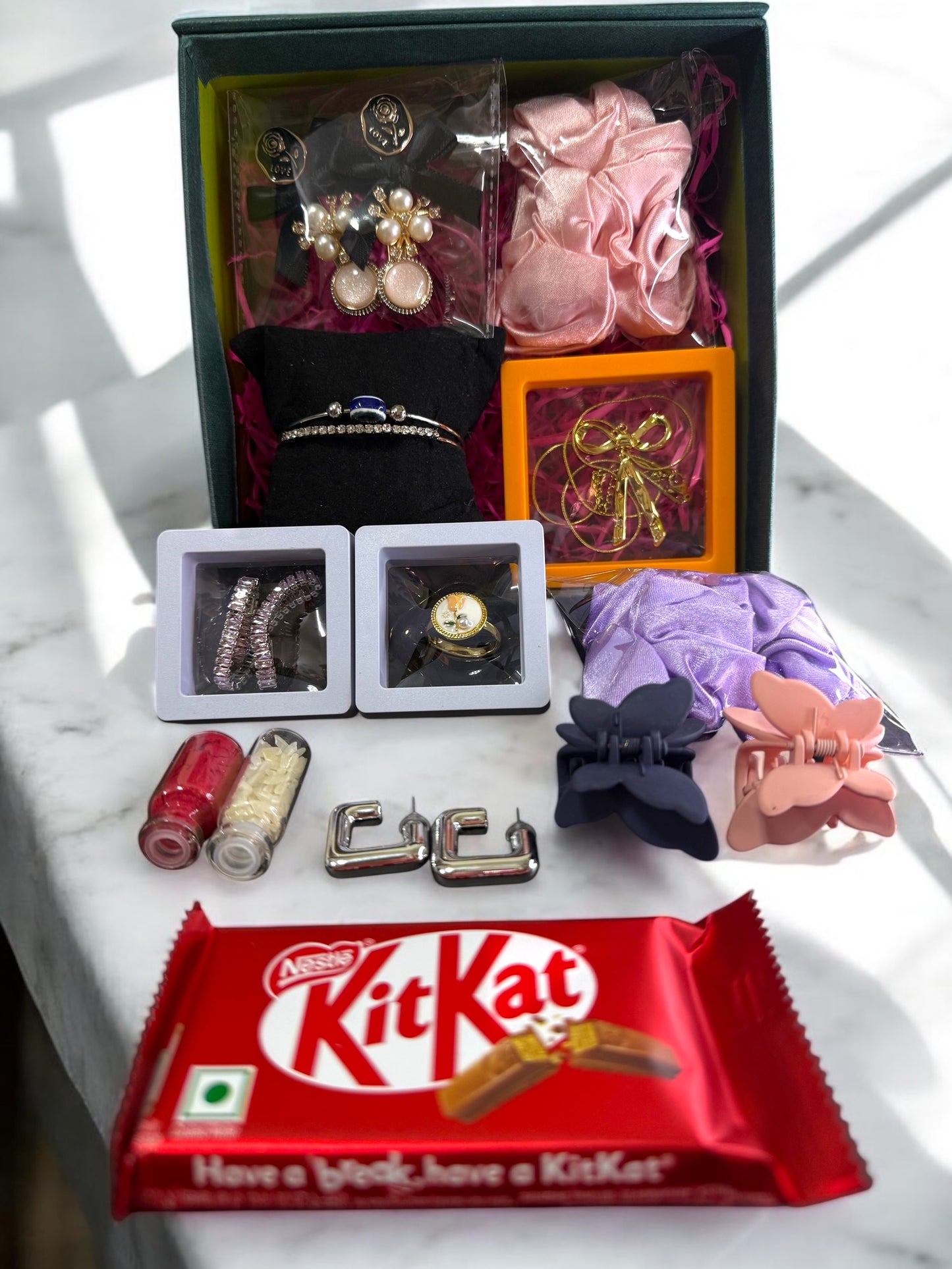 Paakhii Rakhi Celebration Gift Box for sisters – Limited Edition