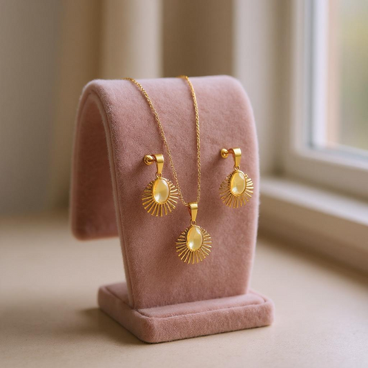 Luna Glow Set – Anti-Tarnish Necklace & Earring Duo