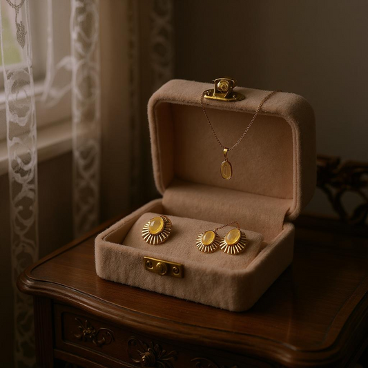 Luna Glow Set – Anti-Tarnish Necklace & Earring Duo