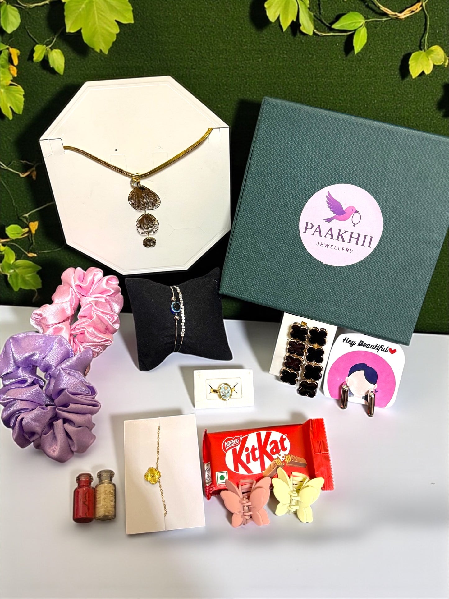 Paakhii Rakhi Celebration Gift Box for sisters – Limited Edition 2