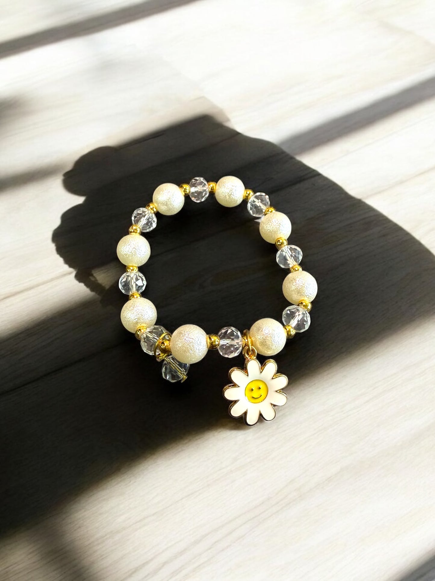 Sunshine Daisy Bead Bracelet