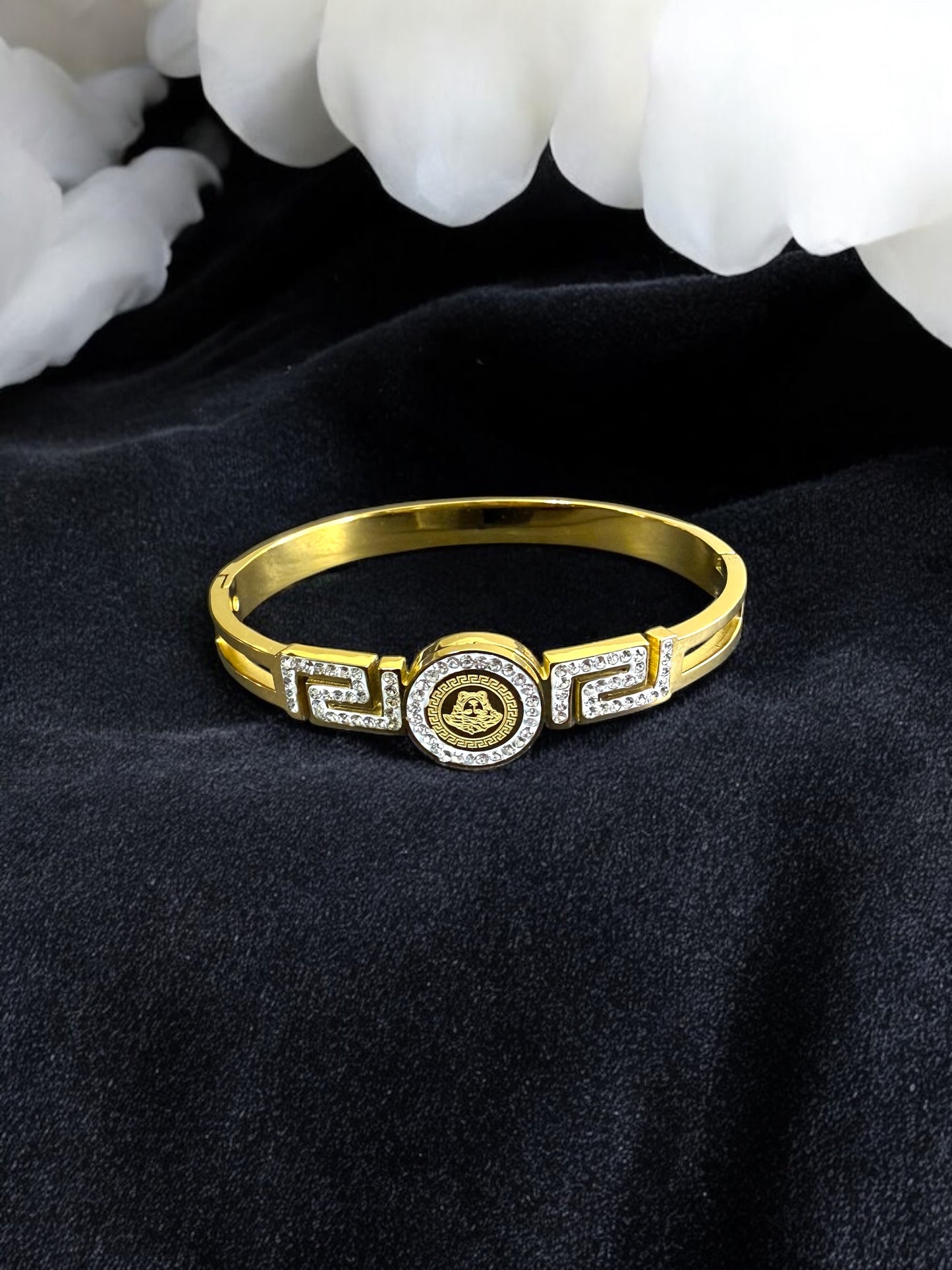 The Athena Emblem Kada