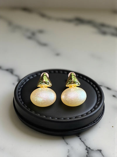 Gleam Drop Pearl Earrings